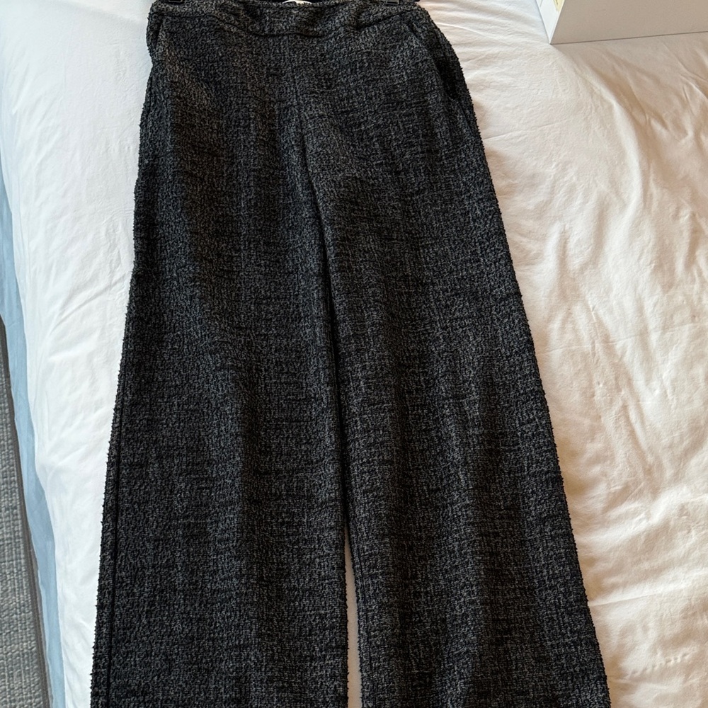 Women's Wide Leg Pants in Black